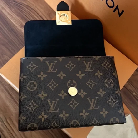 NWT Louis Vuitton Locky BB - Picture 5 of 15